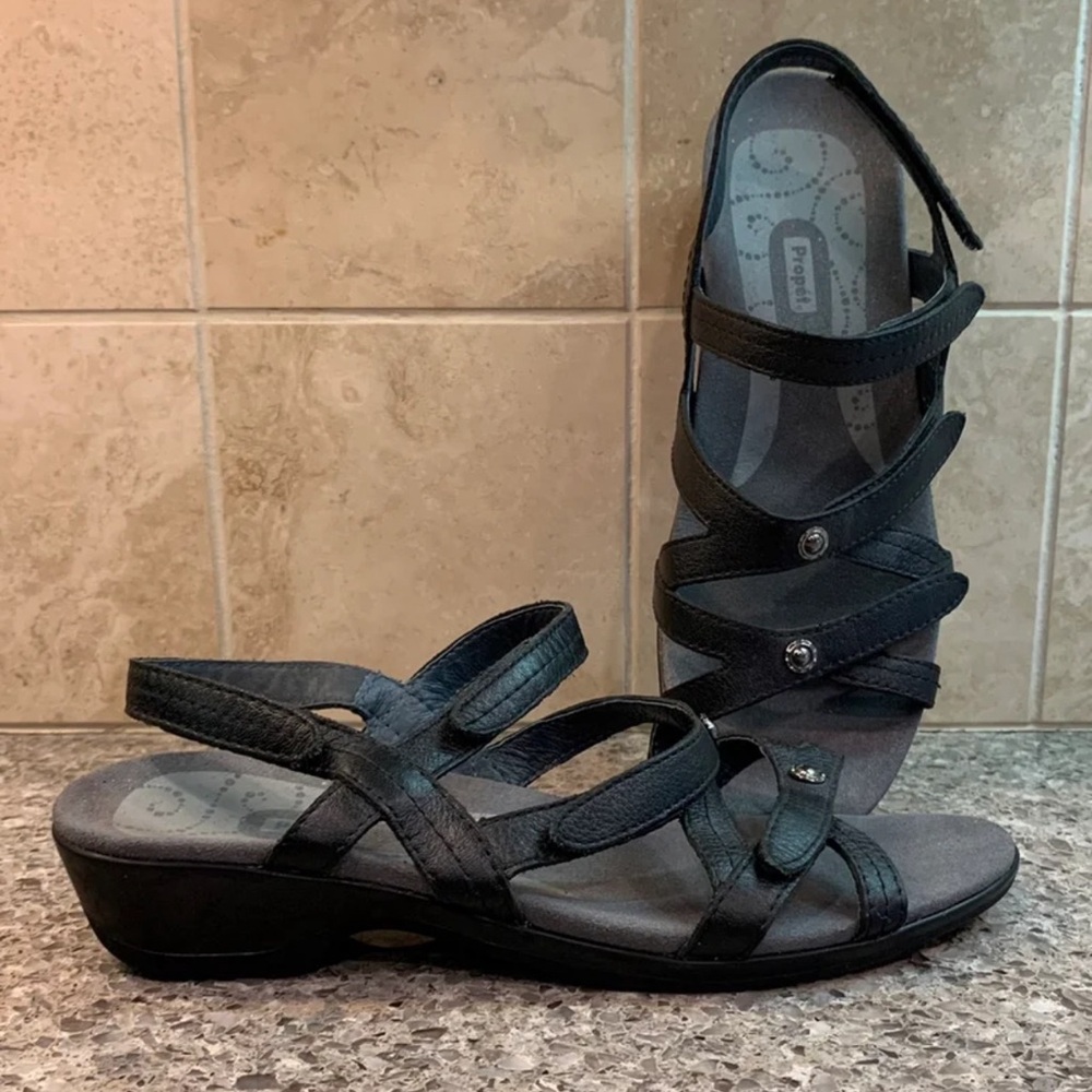 Propet Propét black sandals size 7 1/2   7.5
